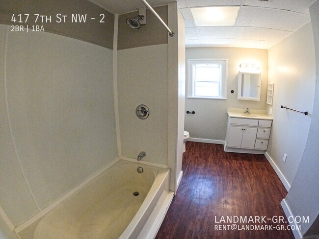 Building Photo - 417 7th St NW