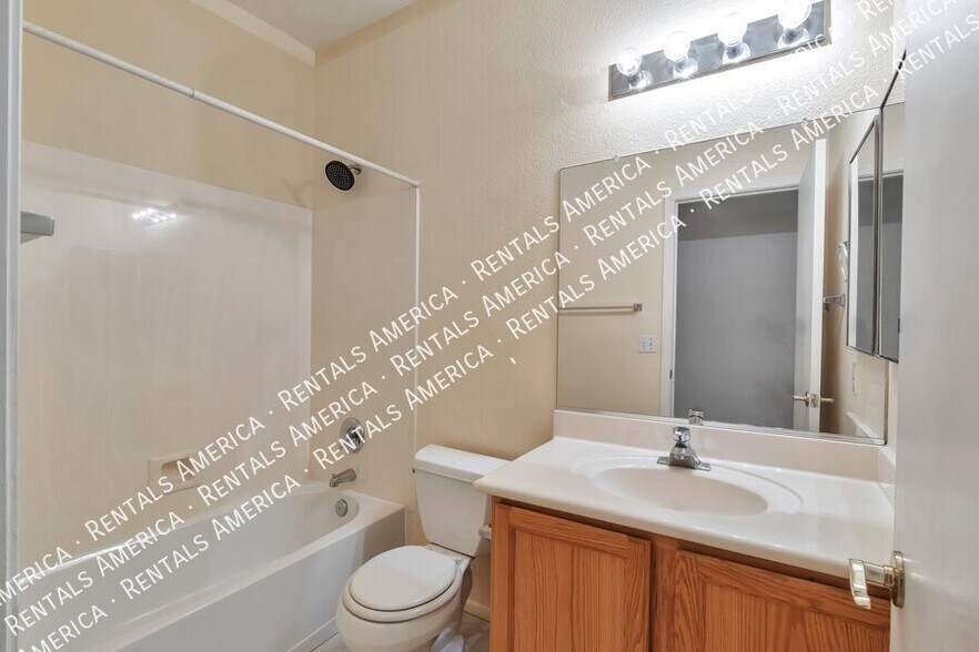 Building Photo - 9325 N Scarlet Canyon Dr