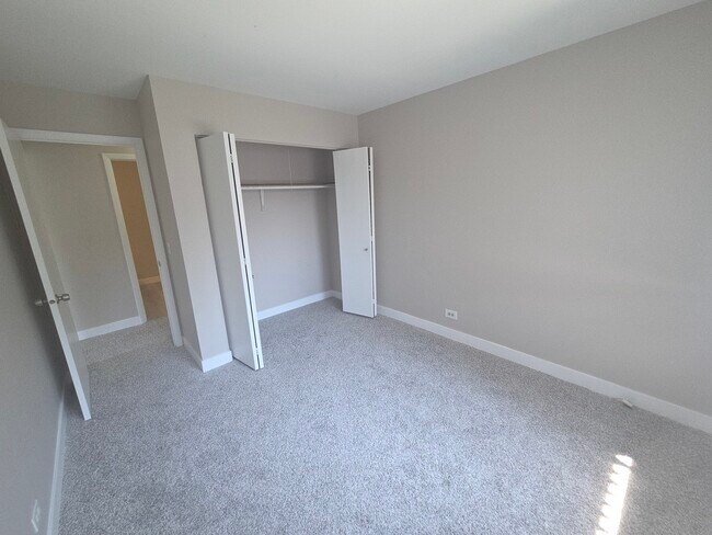 Building Photo - 299 Pembridge Ln