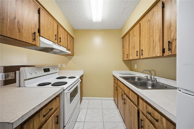 Building Photo - 1836 SW 109th Pl