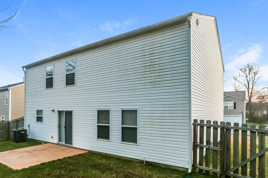 Building Photo - 9403 Swallowtail Ln