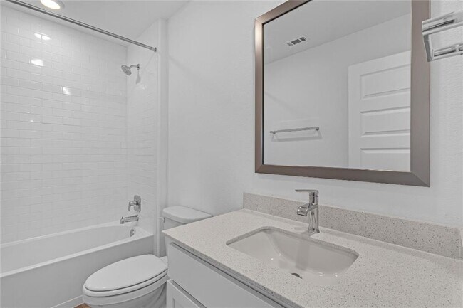 Building Photo - 1925 Ruger Pass