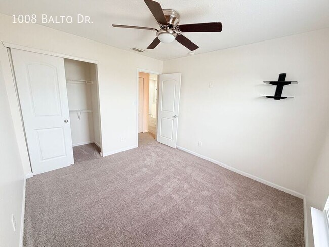 Building Photo - 1008 Balto Dr