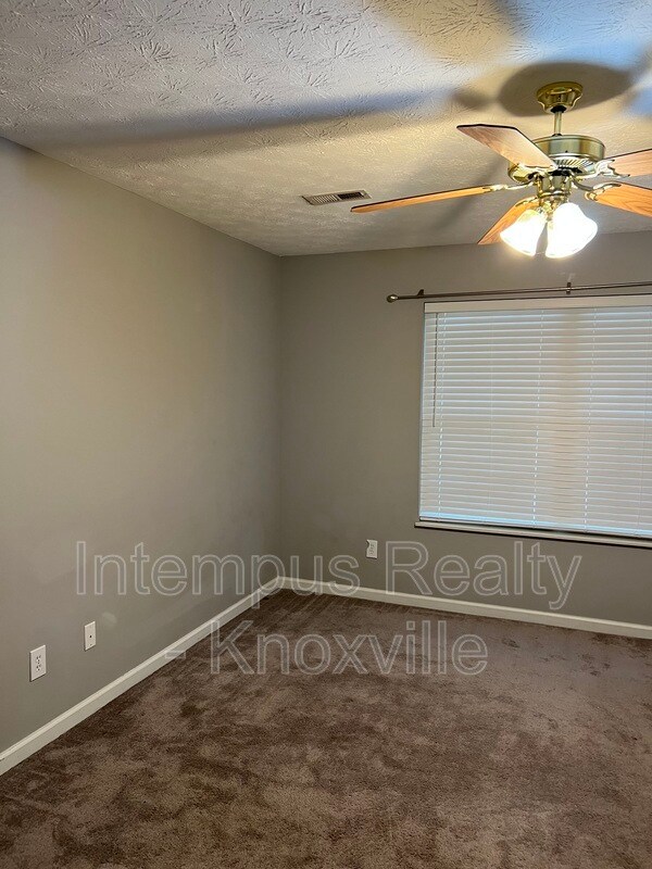 Building Photo - 7361 Carowinds Ln
