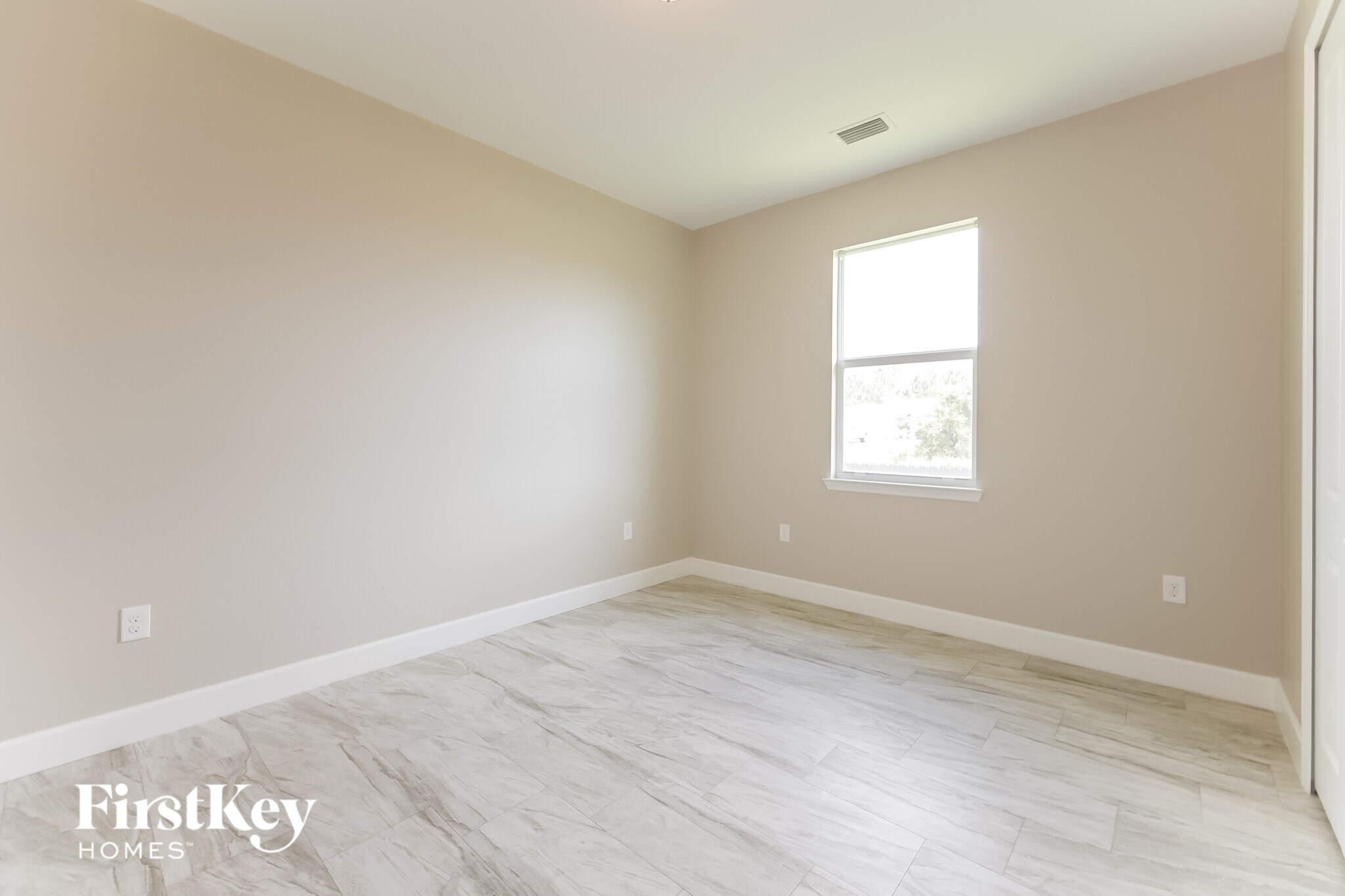 Building Photo - 1511 Terry Ave S