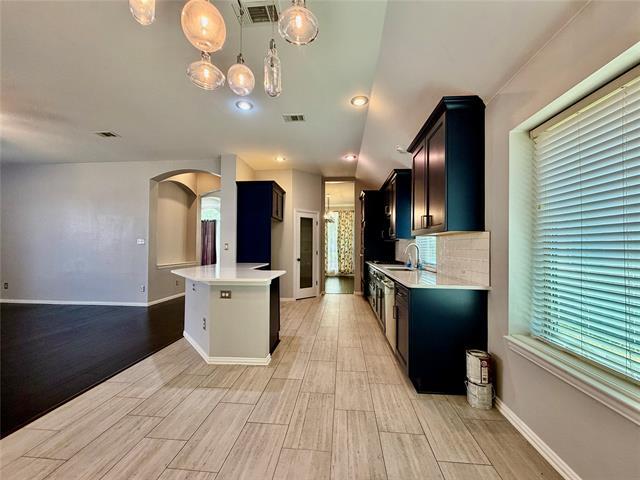 Building Photo - 1632 Castle Pines Dr