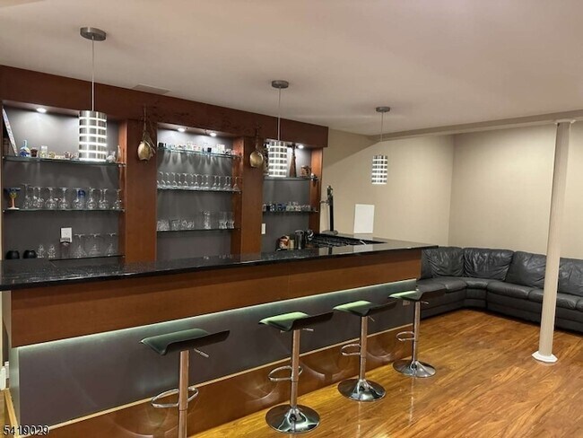 Building Photo - 104 Darren Dr