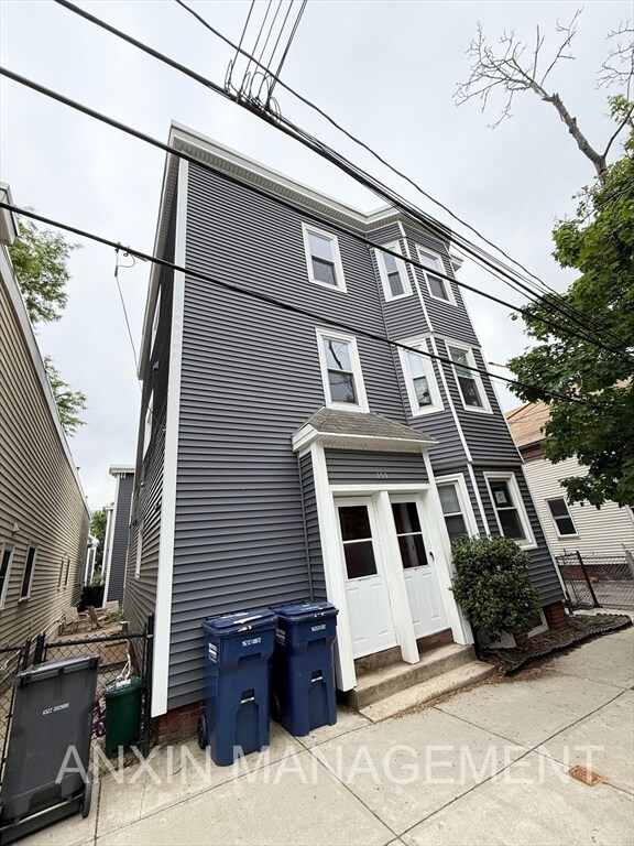 Building Photo - 144 Spring St