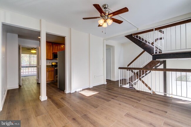 Building Photo - 9836 Sweet Mint Dr