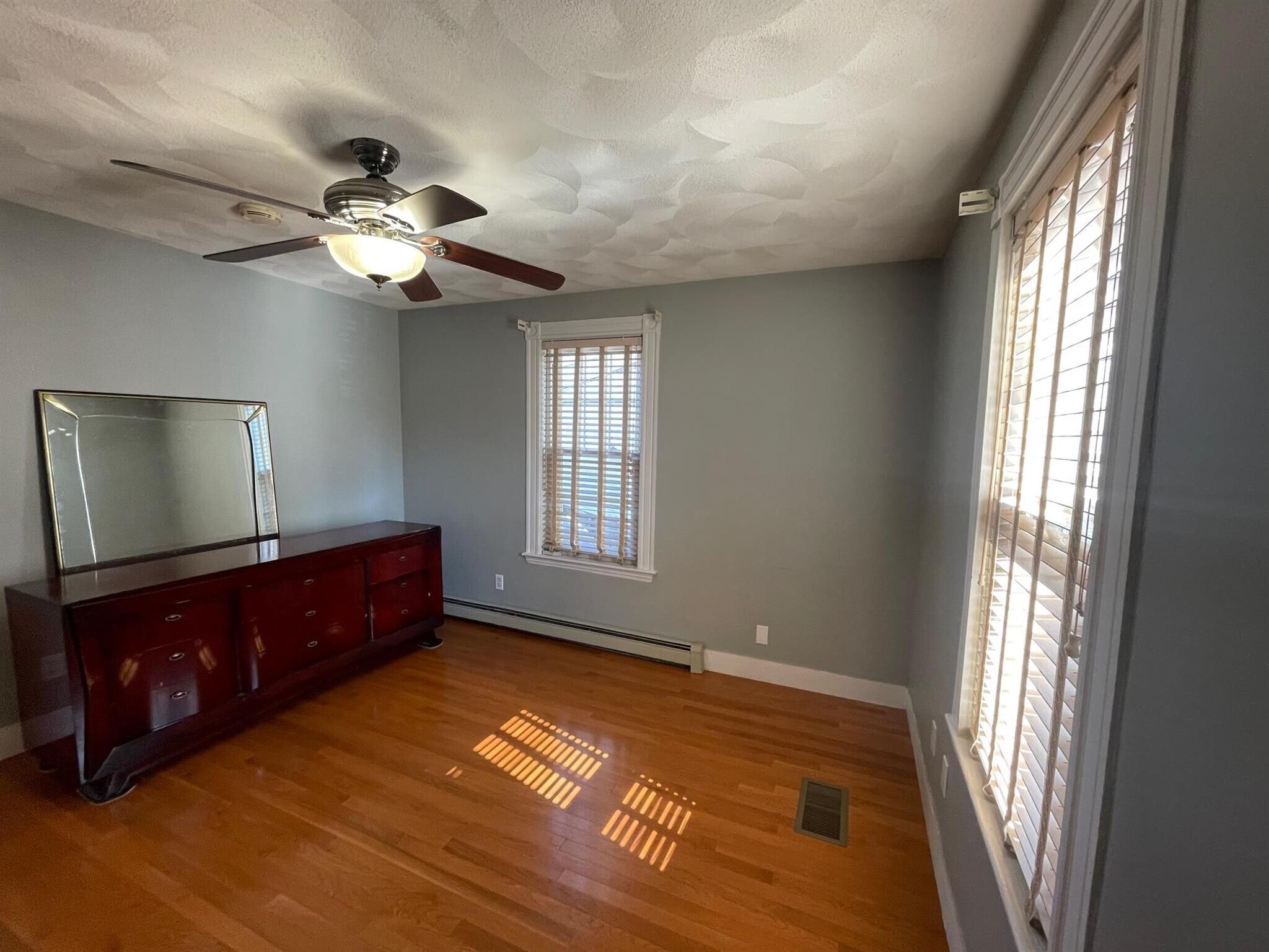 Building Photo - 112 Boston Ave