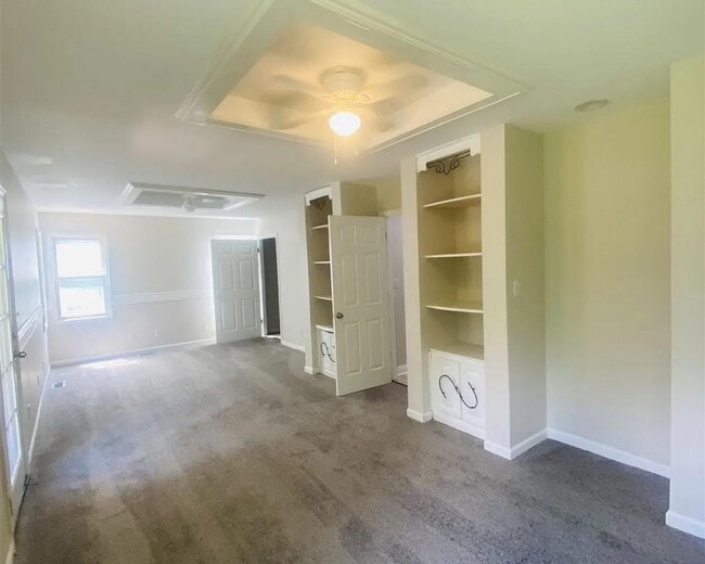 Building Photo - 4411 Savage Dr