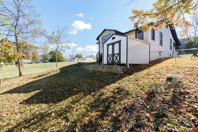 Building Photo - 257 Gordon Ave