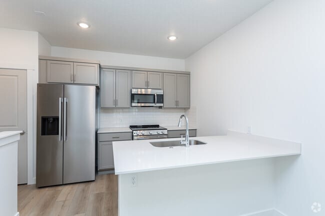 Interior Photo - Innovation Park at Holbrook Farms