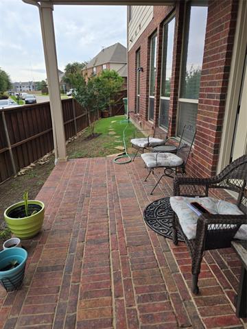 Building Photo - 2447 Embleton Dr