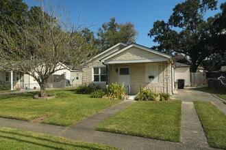 Building Photo - 8445 Jefferson Hwy