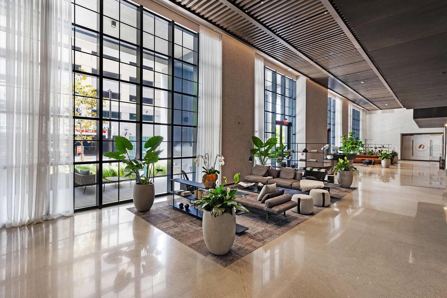 Building Photo - 159 NE 6th St