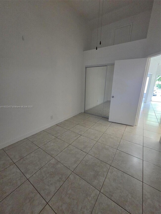 Building Photo - 3686 NW 83rd Ln