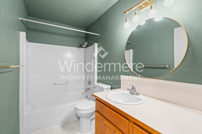 Building Photo - 4-Bedroom 2 Full Bath Home In The Valley -...