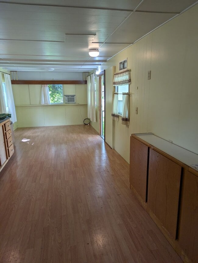 Building Photo - NIce Quiet Place at end of the road