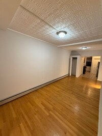 Building Photo - 614 GRAND St