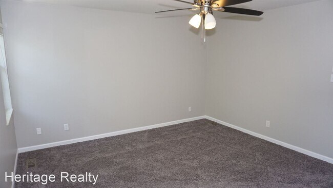 Building Photo - 2 br, 2.5 bath House - 7719 Wilmington Dr