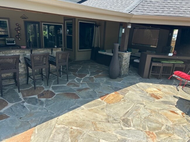 Building Photo - 415 Islandora Cove