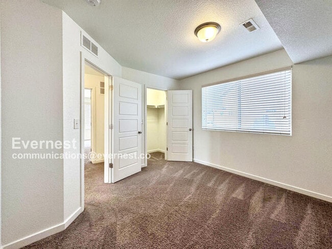 Building Photo - 4876 Halifax Ct