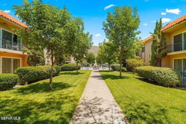 Building Photo - 252 Shadow Mountain Dr