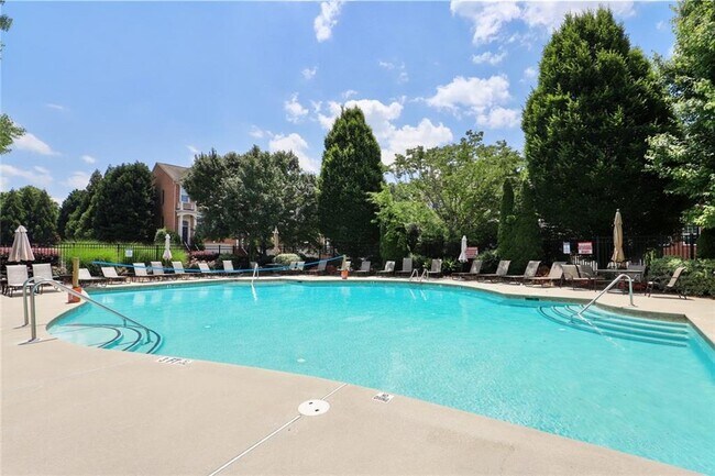 Building Photo - 4692 Wehunt Commons Dr