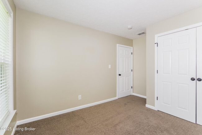 Building Photo - 6607 Glastonburg Ln