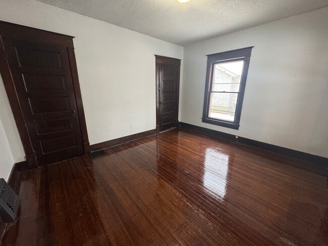 Building Photo - 32 Virginia-S