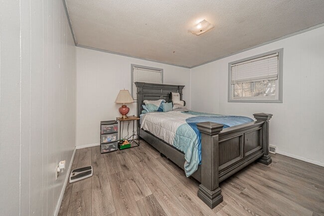 Building Photo - Please View the 3D Virtual Walk Through Before Scheduling A Showing