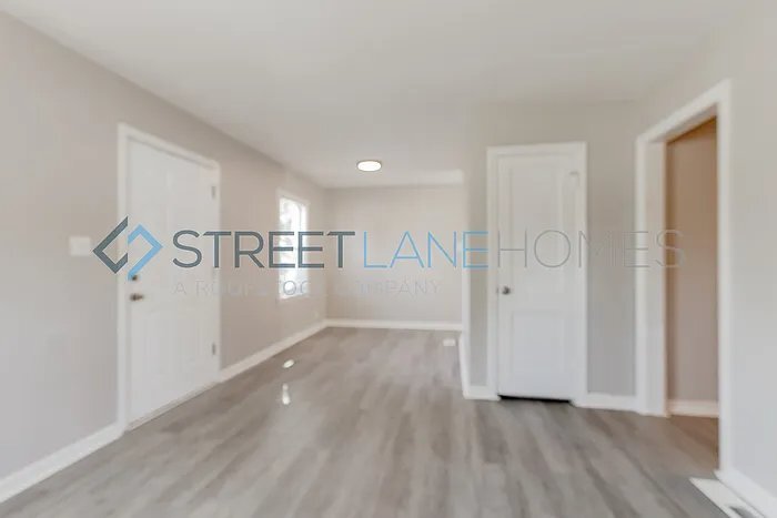 Building Photo - 3458 Orchard Ave