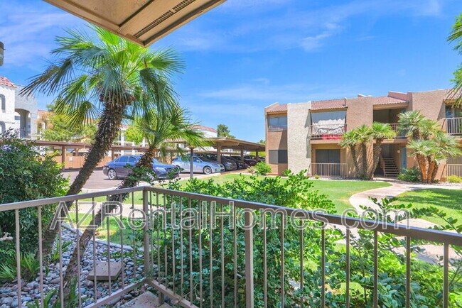 Building Photo - 1111 E University Dr