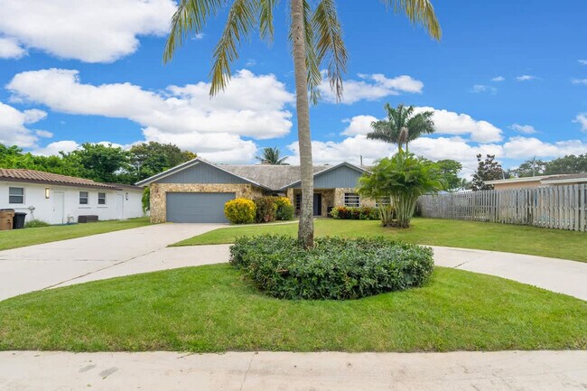 Building Photo - 1006 SE 6th St