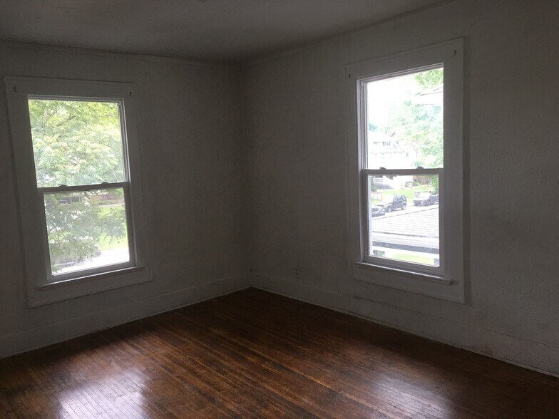 Building Photo - 3134 N College Ave