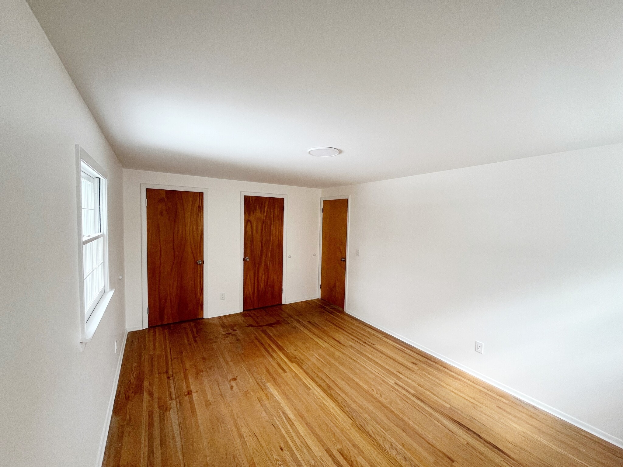 Building Photo - 104 Seminole Way