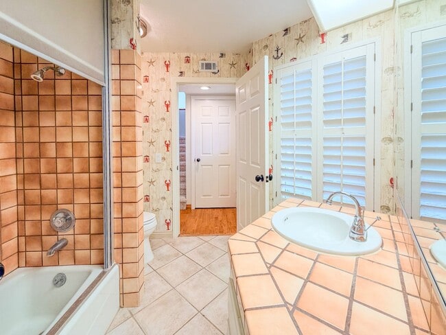 Building Photo - 2511 Monaco Dr