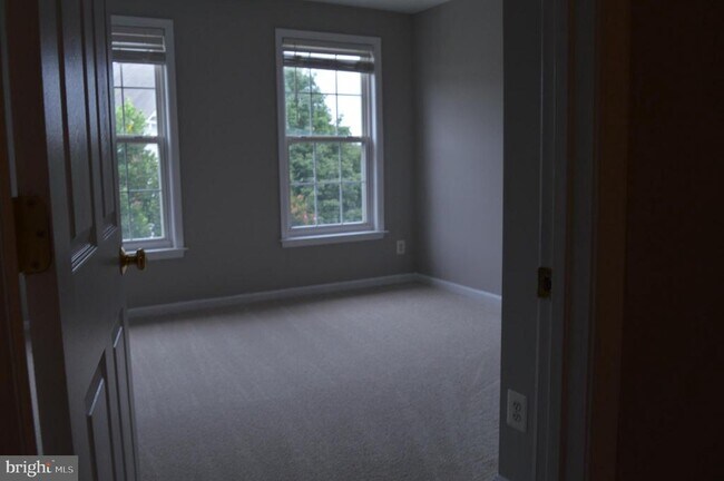 Building Photo - 4016 Timber Oak Trl