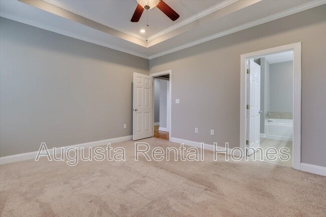 Building Photo - 719 Bonnie Oaks Ln