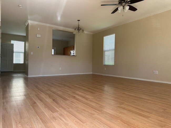 Building Photo - 10570 Country Park Point