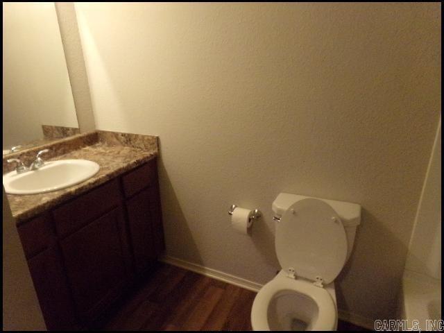 Building Photo - 6097 Saddle Hill Dr