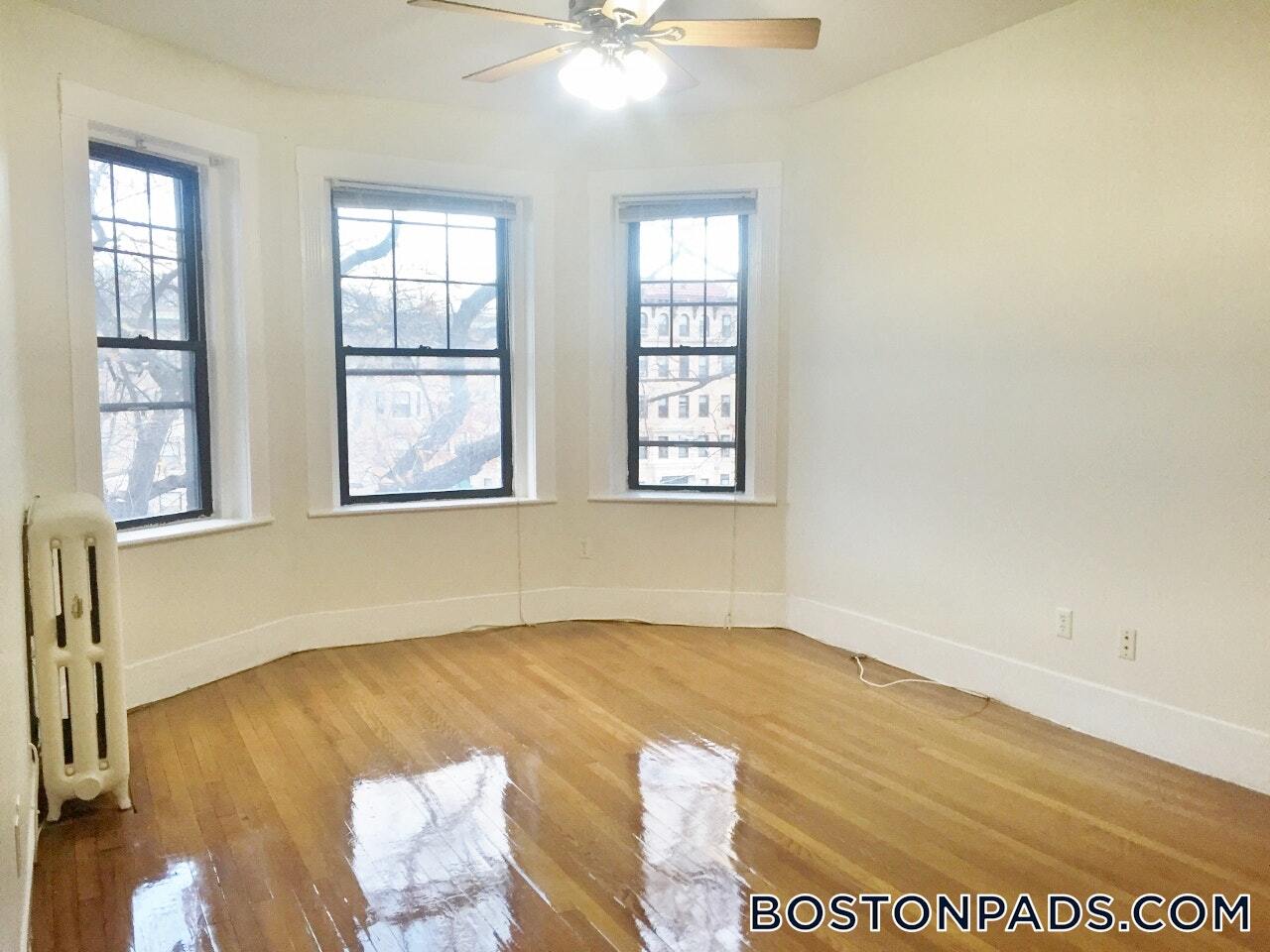 Building Photo - 1412 Commonwealth Ave