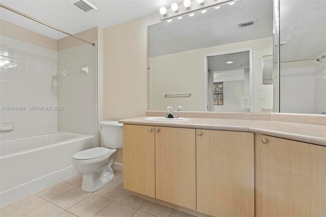 Building Photo - 1919 Van Buren St