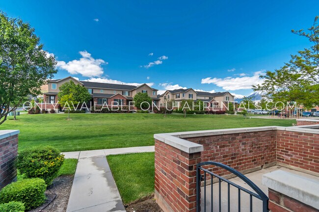 Building Photo - 142 W 3360 N