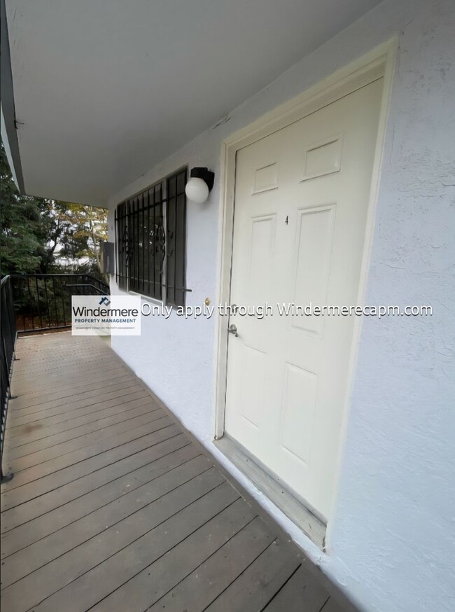 Building Photo - Delightful 2 Bedroom Condo- Available Now! -W/S/T included in rent!