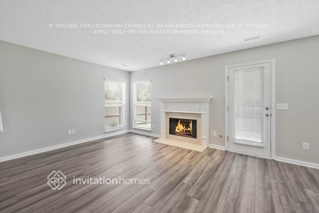 Building Photo - 1121 Pawnee Trail