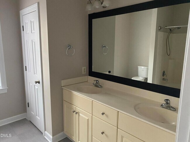 Building Photo - 7212 Deer Brook St