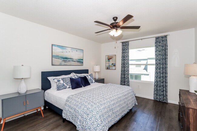 Building Photo - 11815 Mountain Retreat Ln