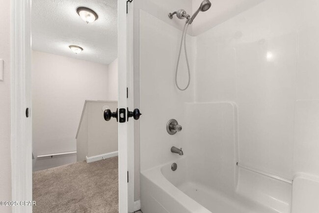 Building Photo - Beautiful Home w/ Modern Upgrades on Half an Acre – Ideal for Long-Term Rental!